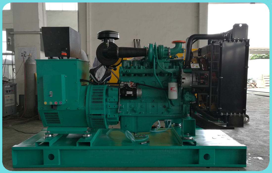 鎮(zhèn)江客戶在珀金斯動力采購的東風(fēng)康明斯90kw柴油發(fā)電機(jī)組出貨現(xiàn)場