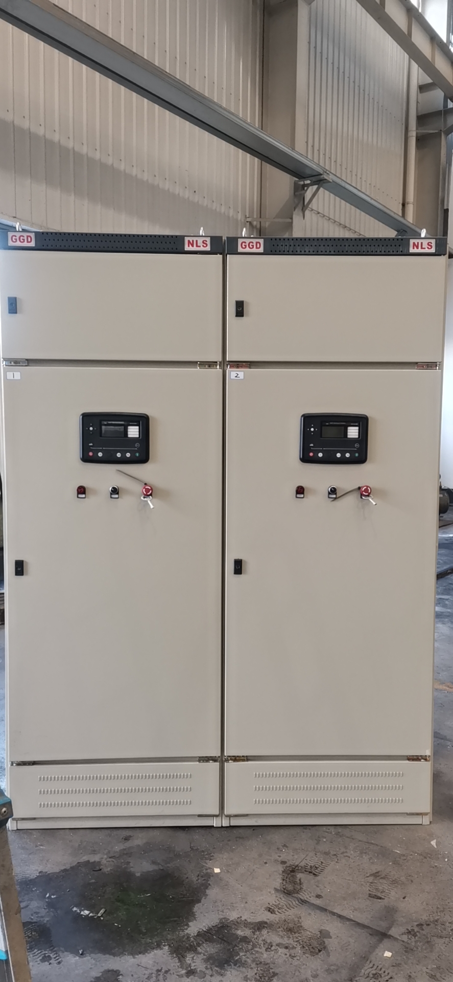 兩臺(tái)700KW并機(jī)發(fā)往上海青浦環(huán)保企業(yè)
